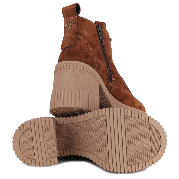 Botki damskie Bombonella 8T G192 3831 719