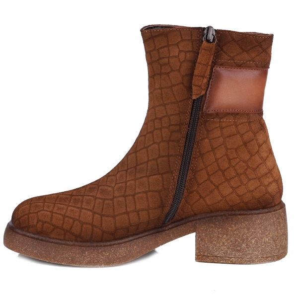 Botki damskie Bombonella 8T G235 K26-4026 TABA SUET