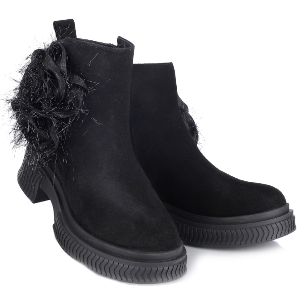 Botki damskie Bombonella 8T P323 24-231 010 czarne