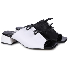 Klapki damskie Bombonella 1T 417 1118 WHITE-BLACK