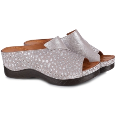 Klapki damskie Bombonella 8T P064 463 08-47
