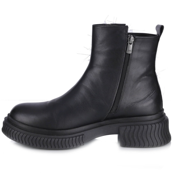 Botki damskie Bombonella 8T P323 24-231 - 01 czarne