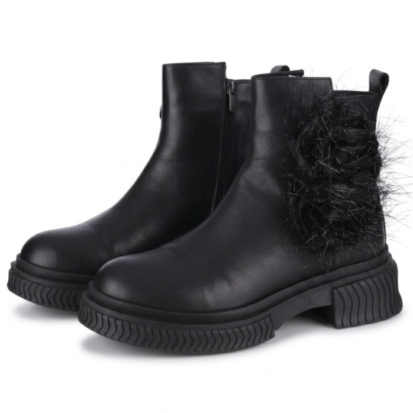 Botki damskie Bombonella 8T P323 24-231 - 01 czarne