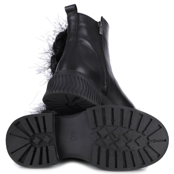 Botki damskie Bombonella 8T P323 24-231 - 01 czarne