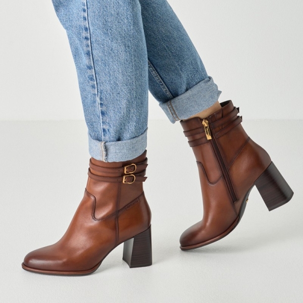 Botki damskie Tamaris 1-25390-47 305 COGNAC