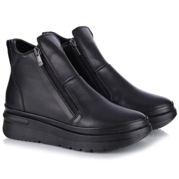 Botki damskie Bombonella 8T-G197 654 - 001