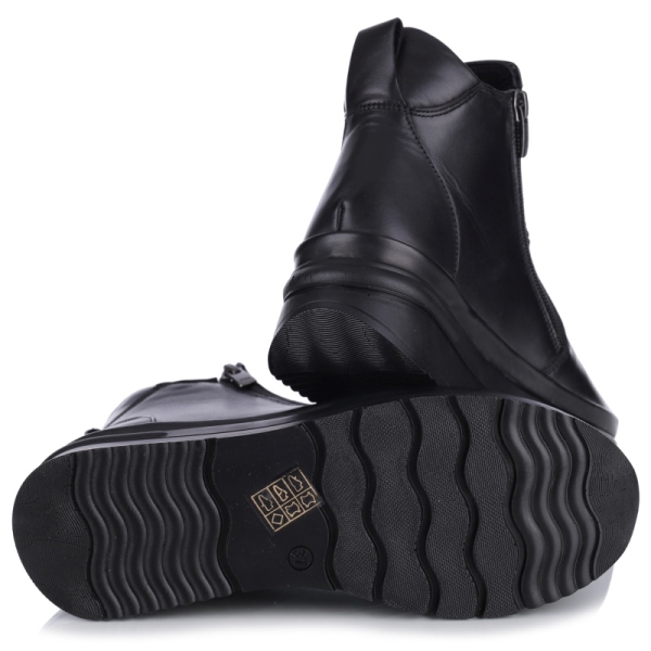 Botki damskie Bombonella 8T-G197 654 - 001